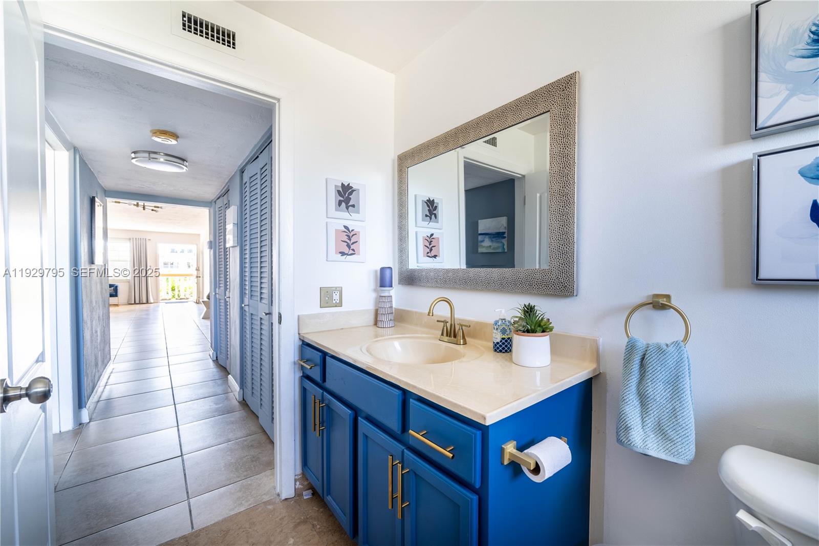 SUTTON HOUSE CONDO - Residential Lease