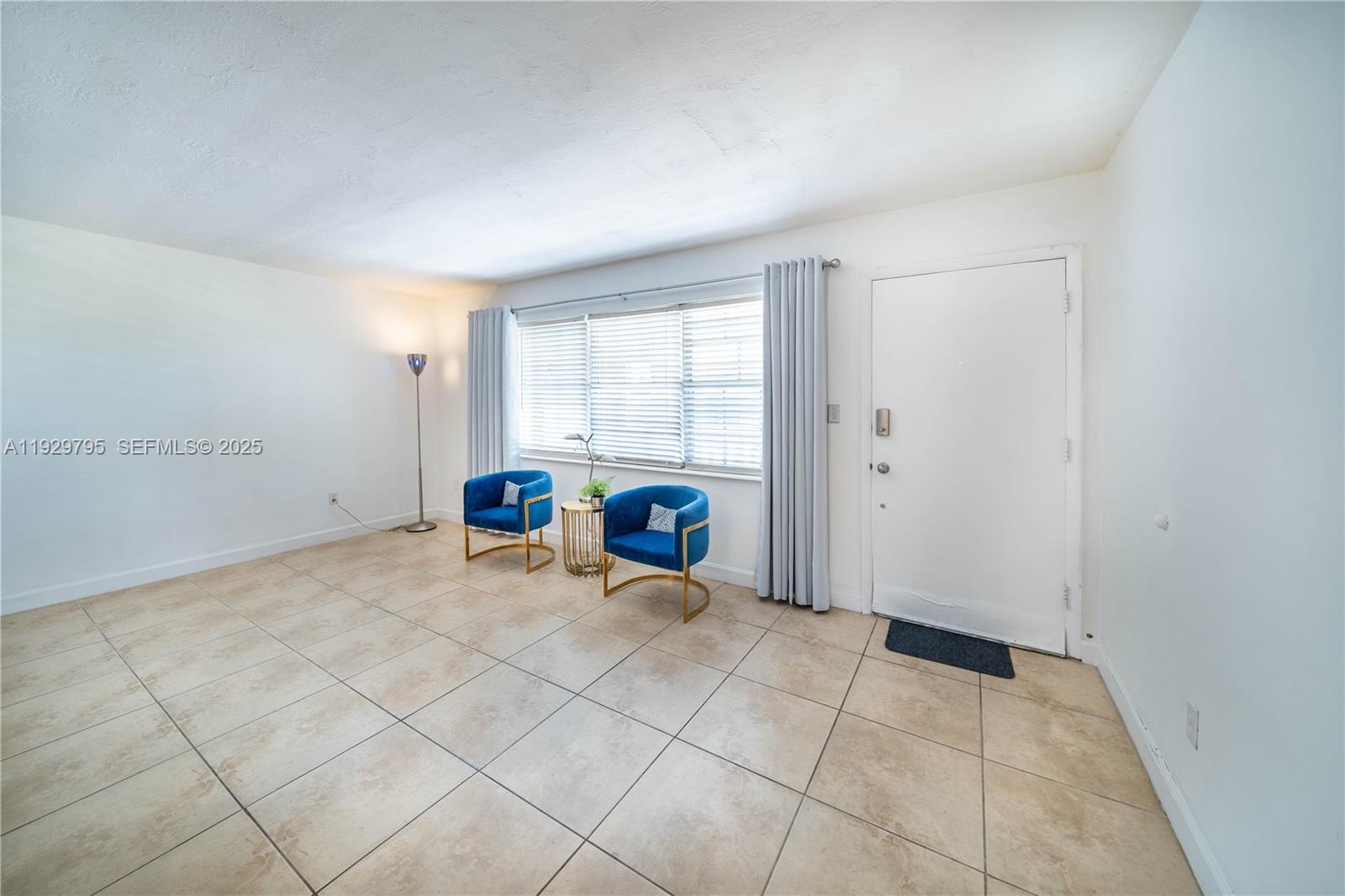 SUTTON HOUSE CONDO - Residential Lease