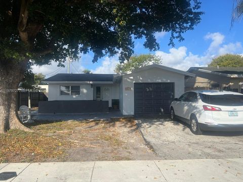 Photo of 3771 NE 16th Ave, Pompano Beach, FL 33064 (MLS # A11979727)