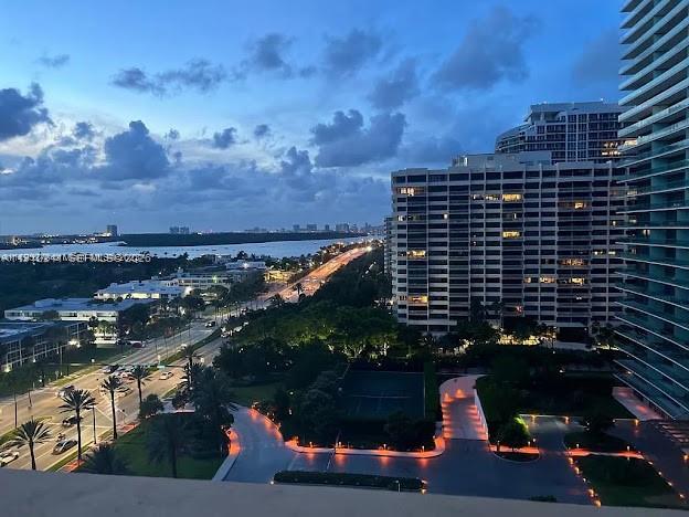 10185 Collins Ave 1503