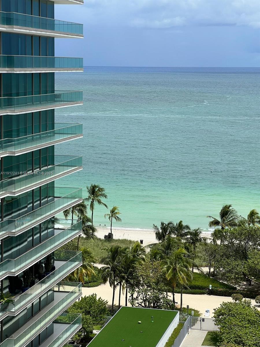 THE PLAZA OF BAL HARBOUR - Residential Lease