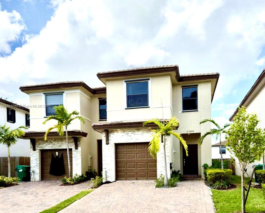 Modern living at its finest! This stunning 2022 two-story home features 3 spacious bedrooms, 2.5 baths, a 1-car garage with TESLA charger, and a large patio perfect for relaxing or entertaining. Enjoy sleek modern finishes, stainless steel appliances, a reverse osmosis water system, and bright, natural light throughout. Stay cool with central A/C and unwind in generously sized bedrooms. Community perks include a sparkling pool and fully equipped gym! Prime location near top schools, shopping, dining, and major conveniences.