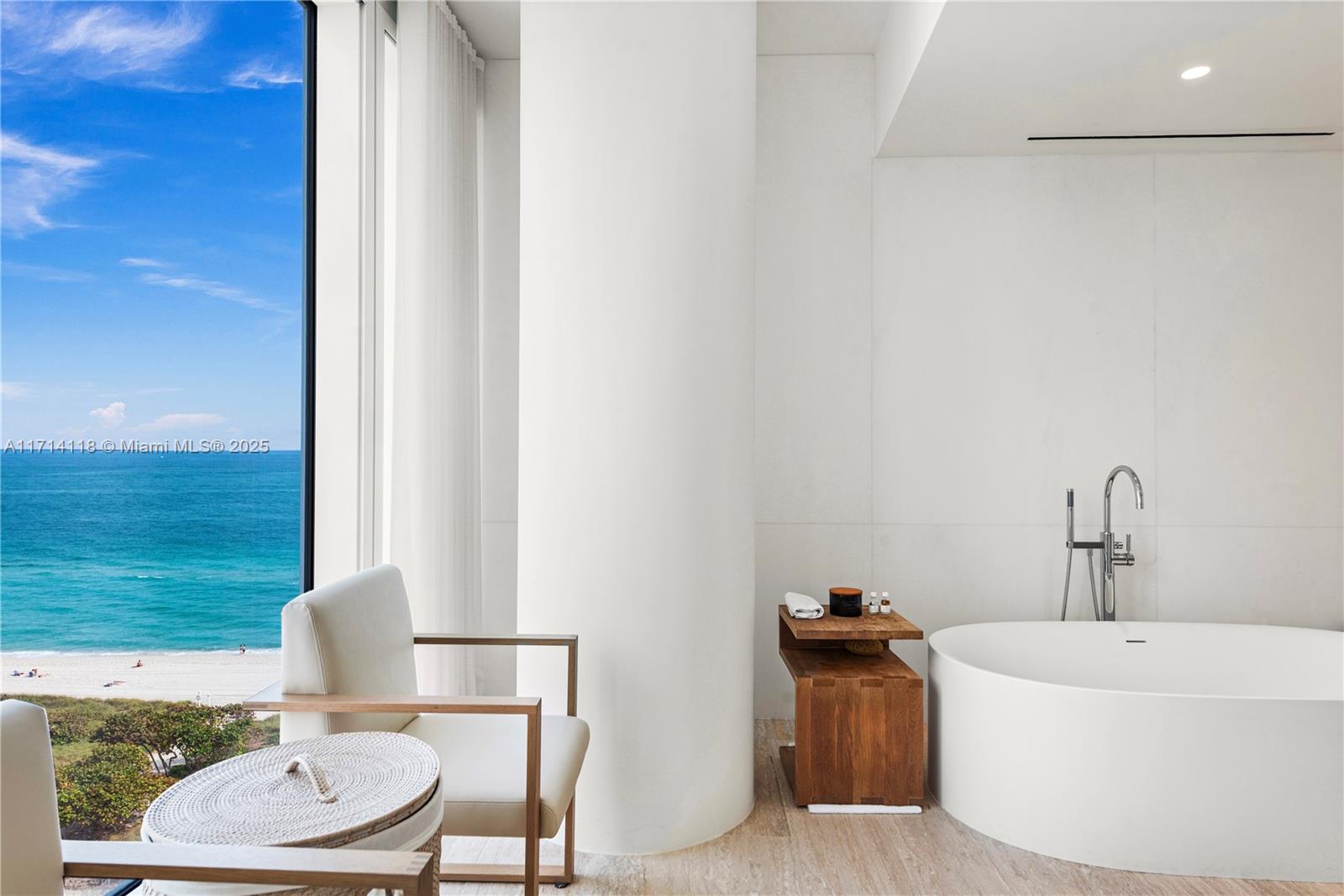 SURF CLUB CONDO - Residential