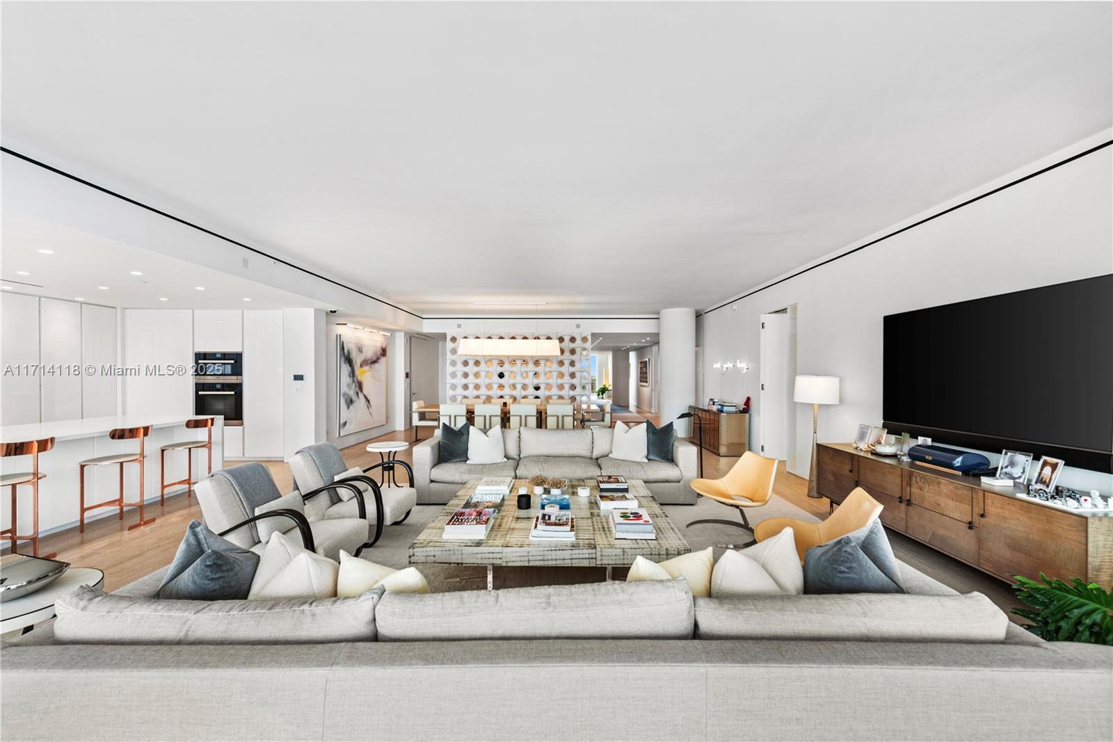 SURF CLUB CONDO - Residential