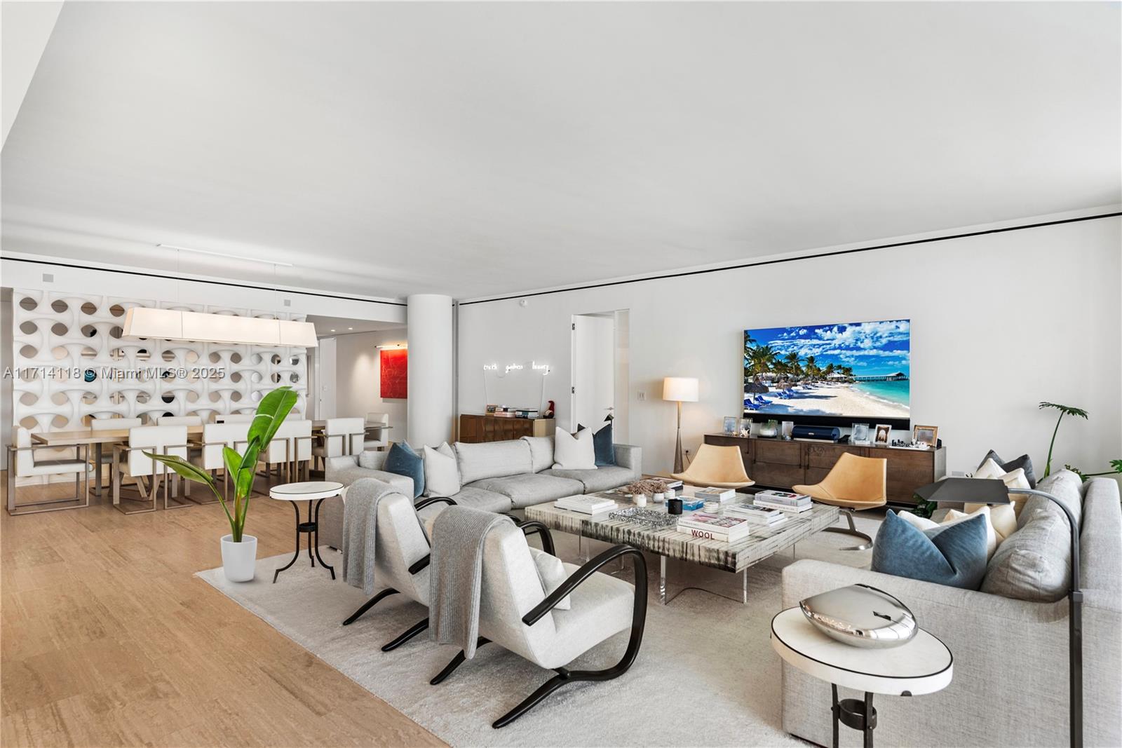 SURF CLUB CONDO - Residential