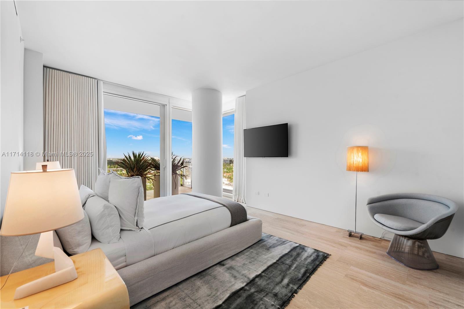 SURF CLUB CONDO - Residential