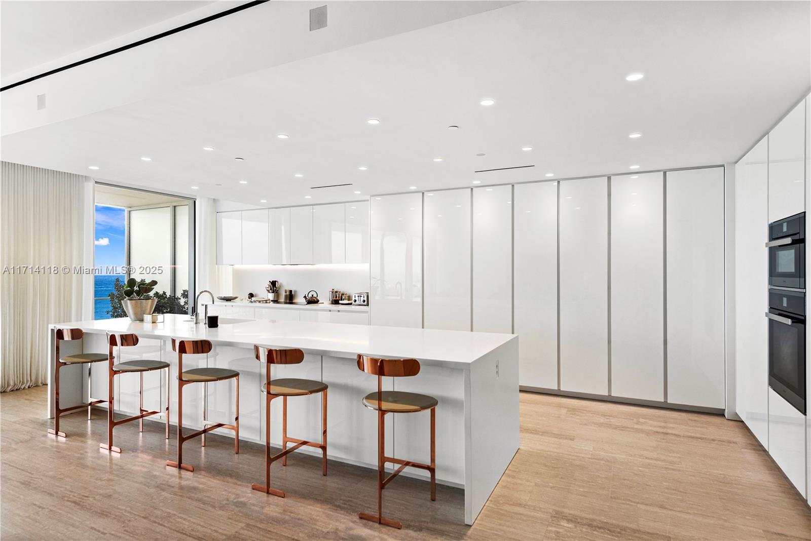 SURF CLUB CONDO - Residential