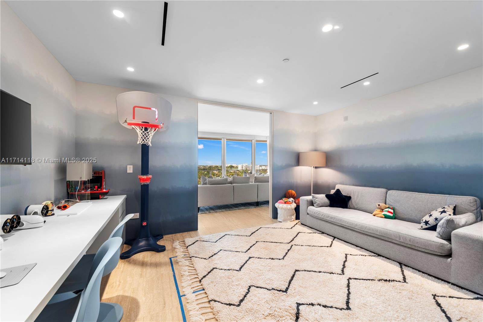 SURF CLUB CONDO - Residential