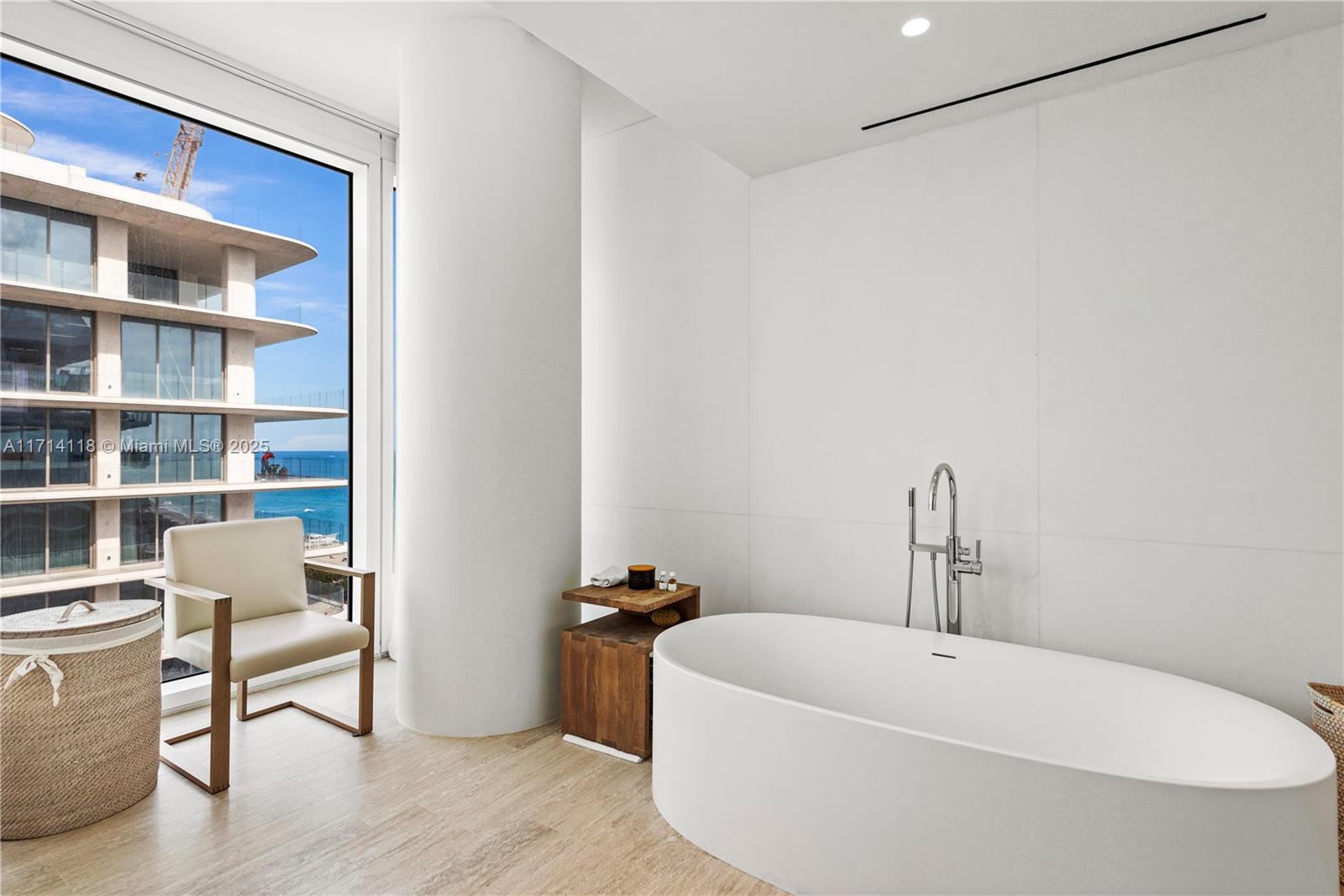 SURF CLUB CONDO - Residential