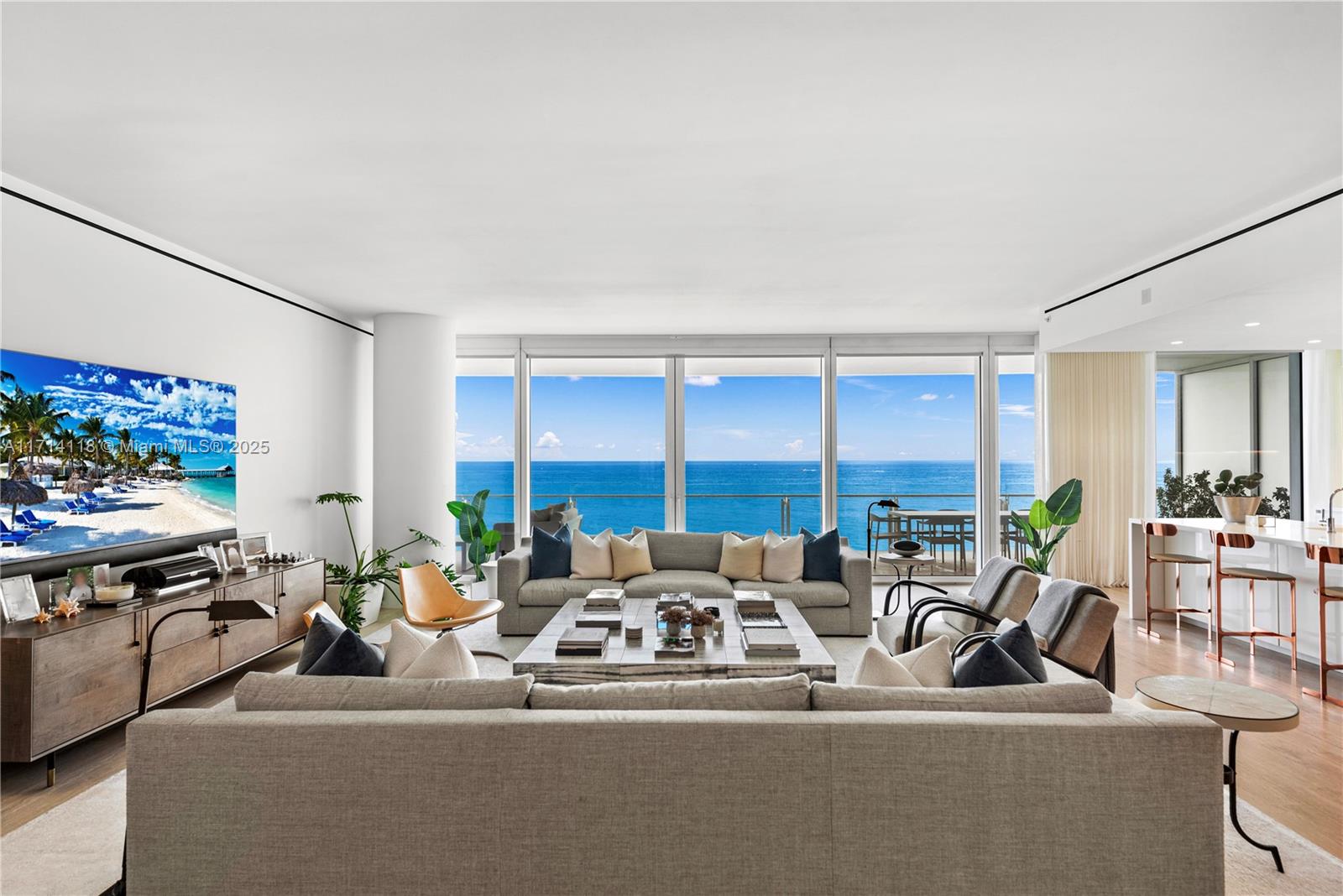 SURF CLUB CONDO - Residential