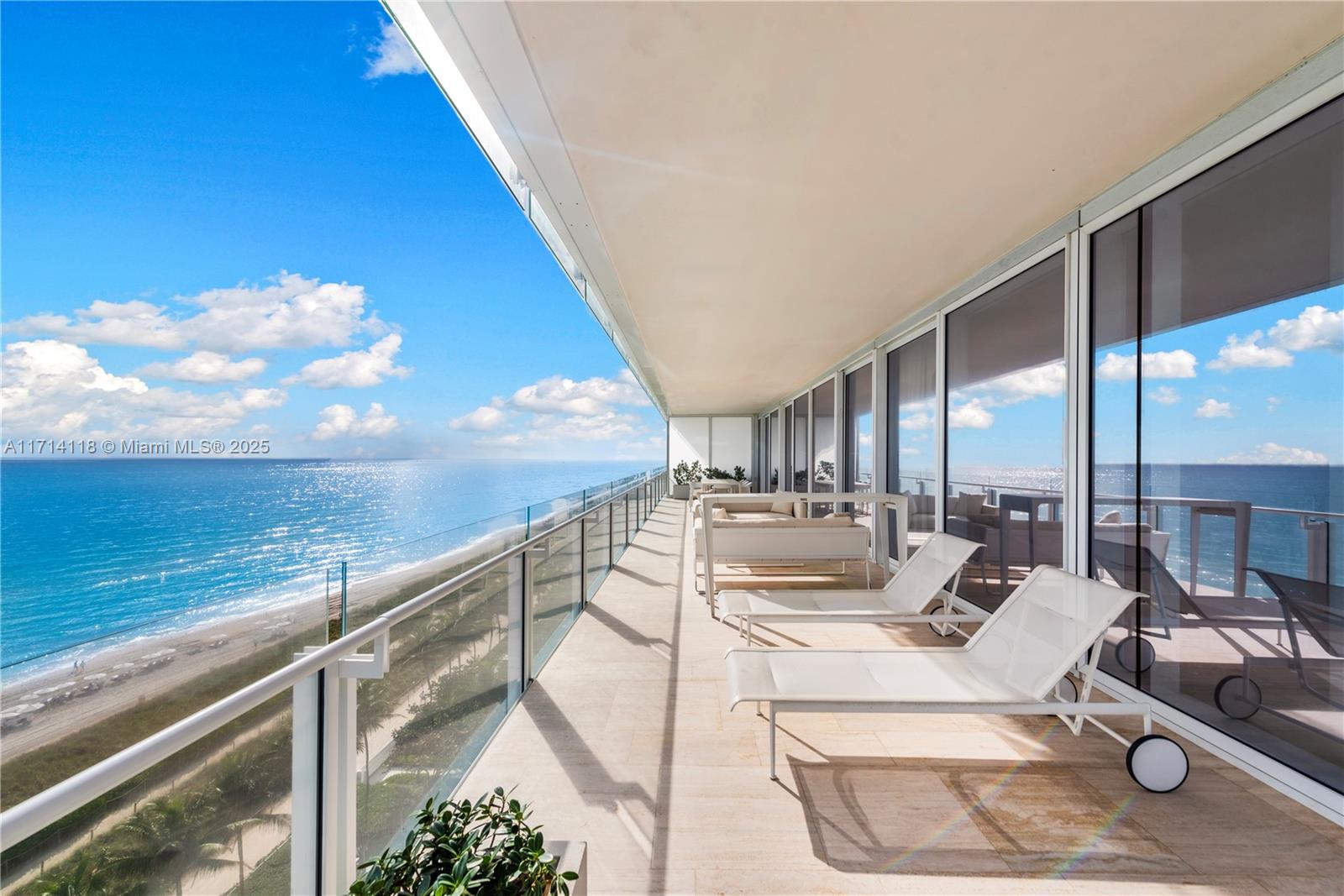 SURF CLUB CONDO - Residential