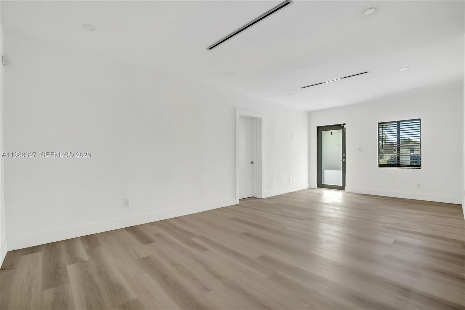 RICHMOND HEIGHTS - Residential