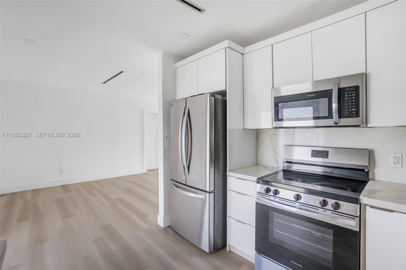 RICHMOND HEIGHTS - Residential