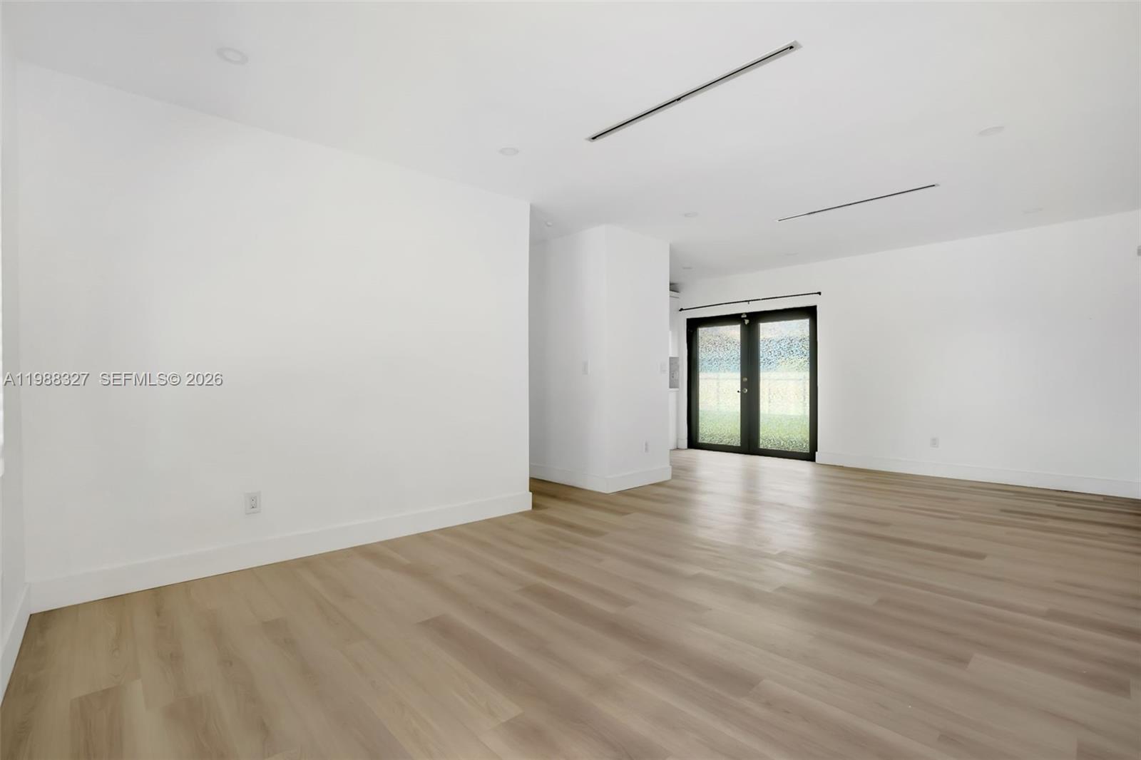 RICHMOND HEIGHTS - Residential