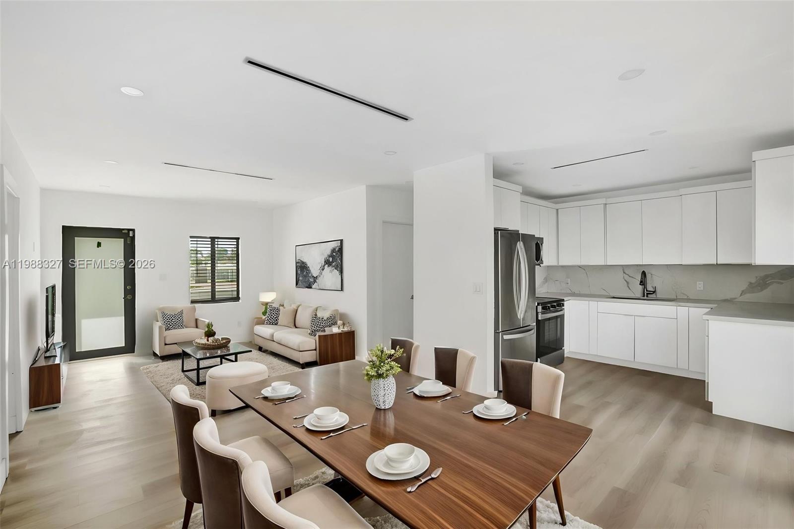 RICHMOND HEIGHTS - Residential