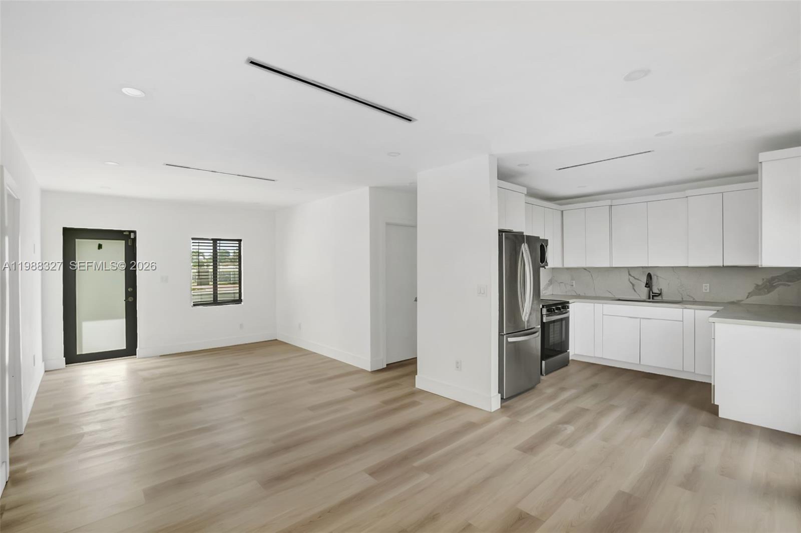 RICHMOND HEIGHTS - Residential