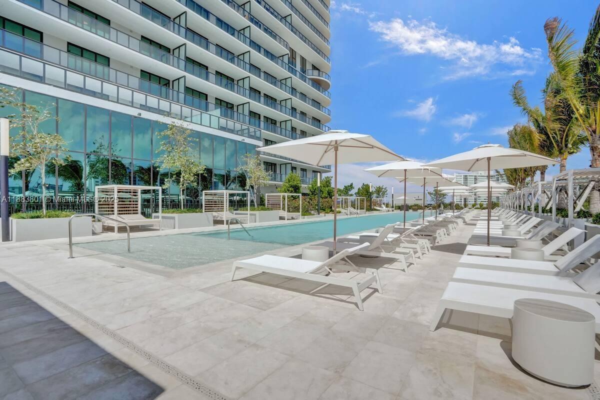72 park residences - Residential