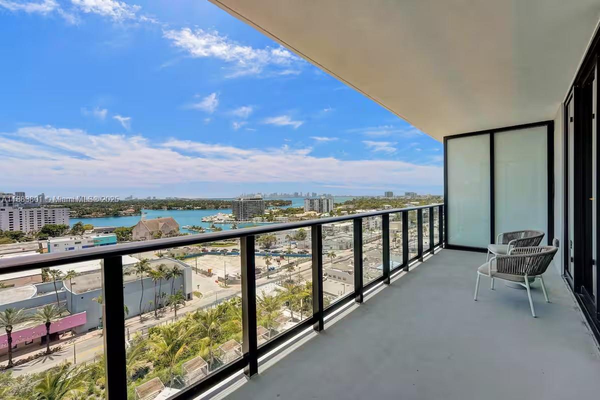 72 park residences - Residential
