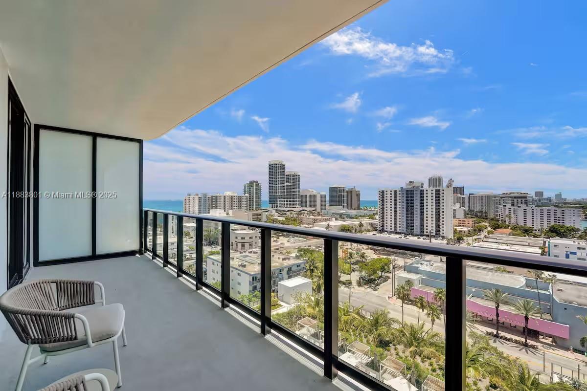 72 park residences - Residential