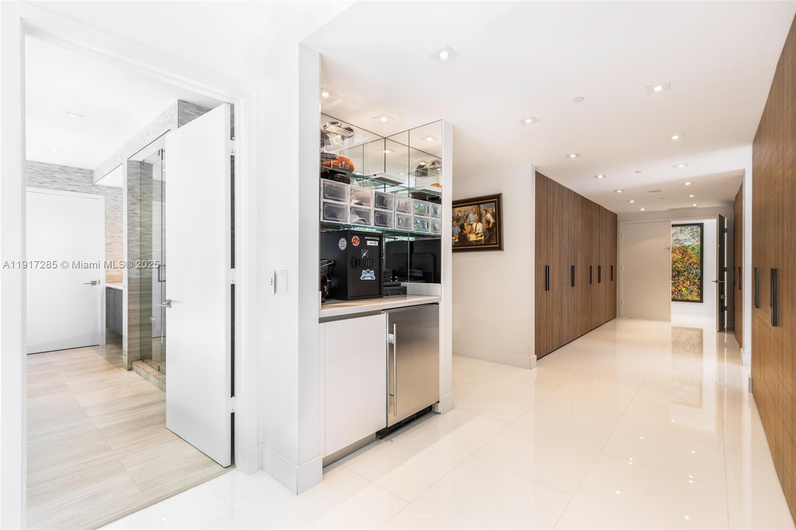 ONE OCEAN CONDO - Residential Lease