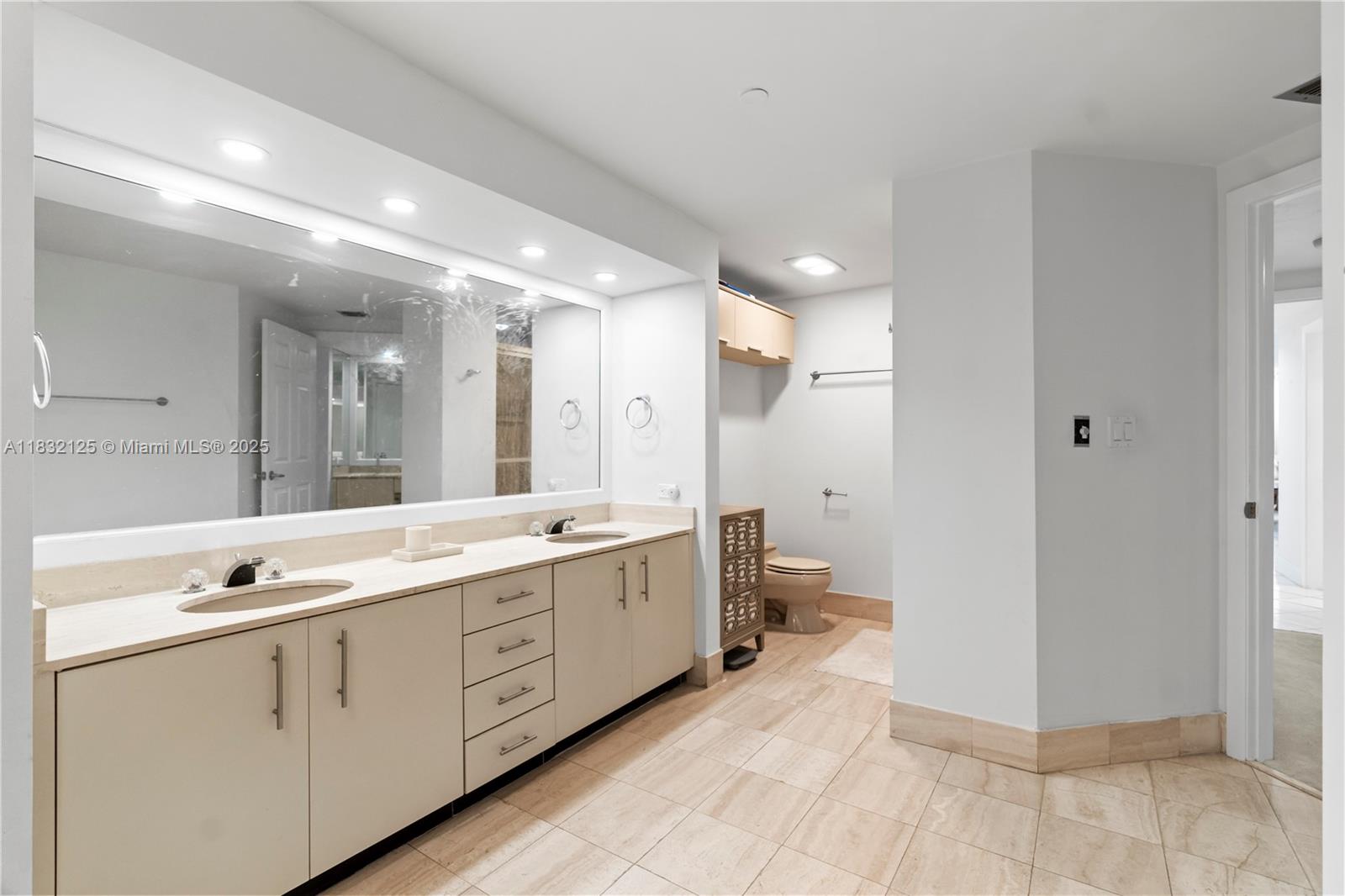 TERRACES NORTH TURNBERRY - Residential