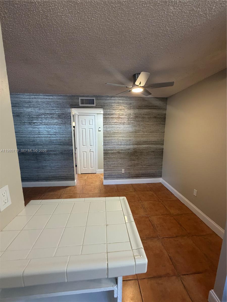 NORTH BAY VILLAS CONDO - Residential Lease