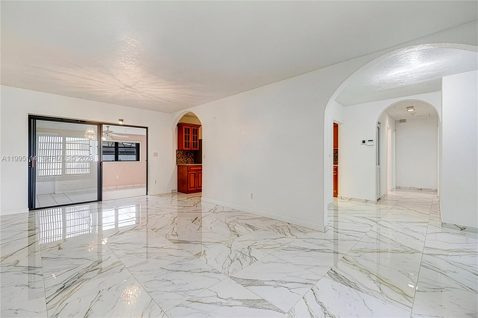 SO MIAMI HEIGHTS ADDN E - Residential