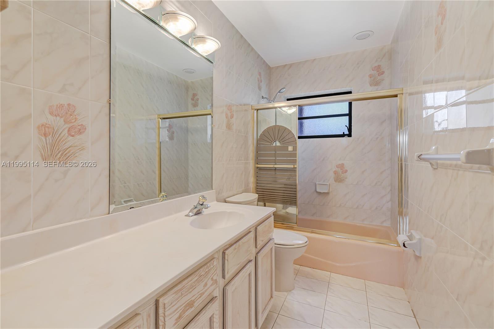 SO MIAMI HEIGHTS ADDN E - Residential