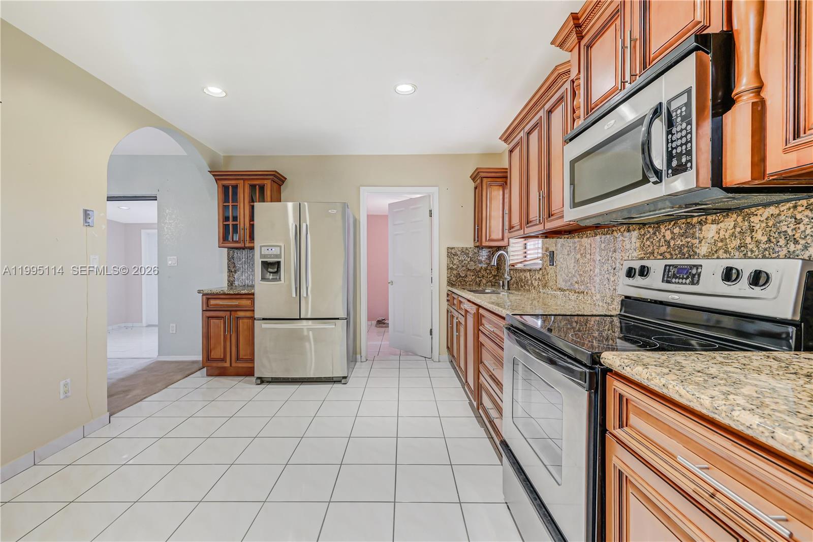 SO MIAMI HEIGHTS ADDN E - Residential