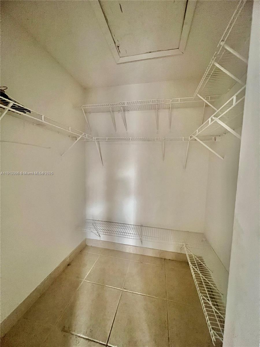 EL PRADO BY THE LAKE - Residential Lease