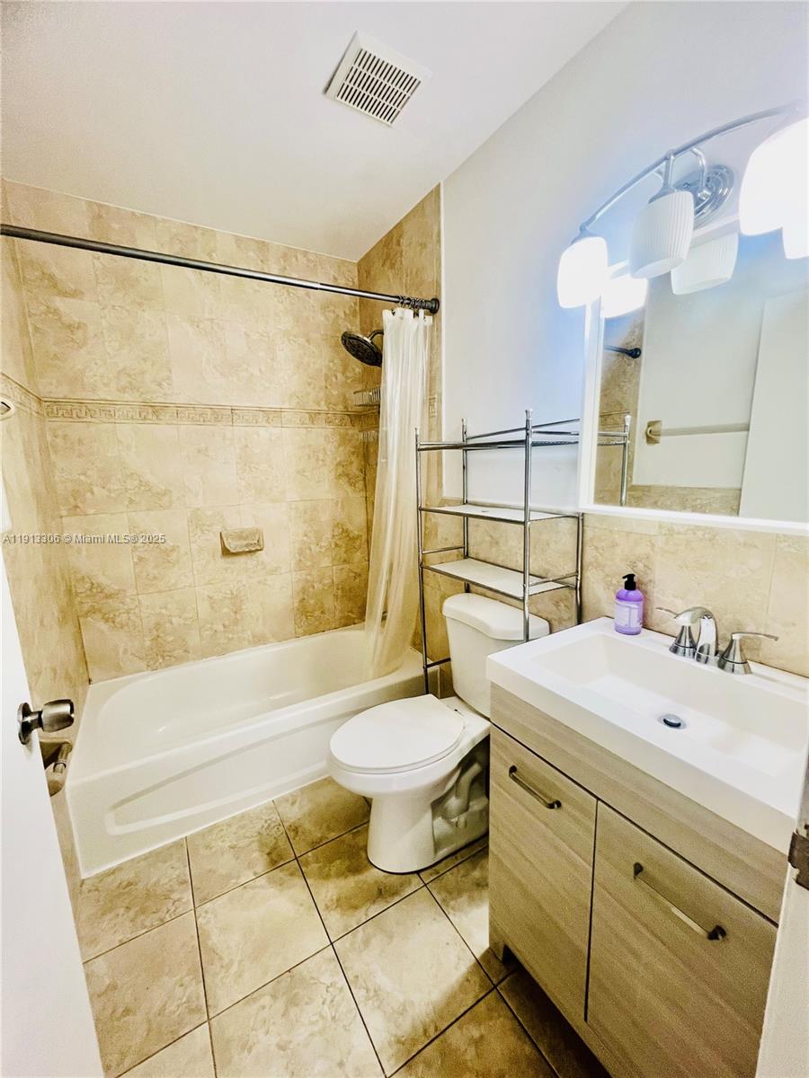 EL PRADO BY THE LAKE - Residential Lease