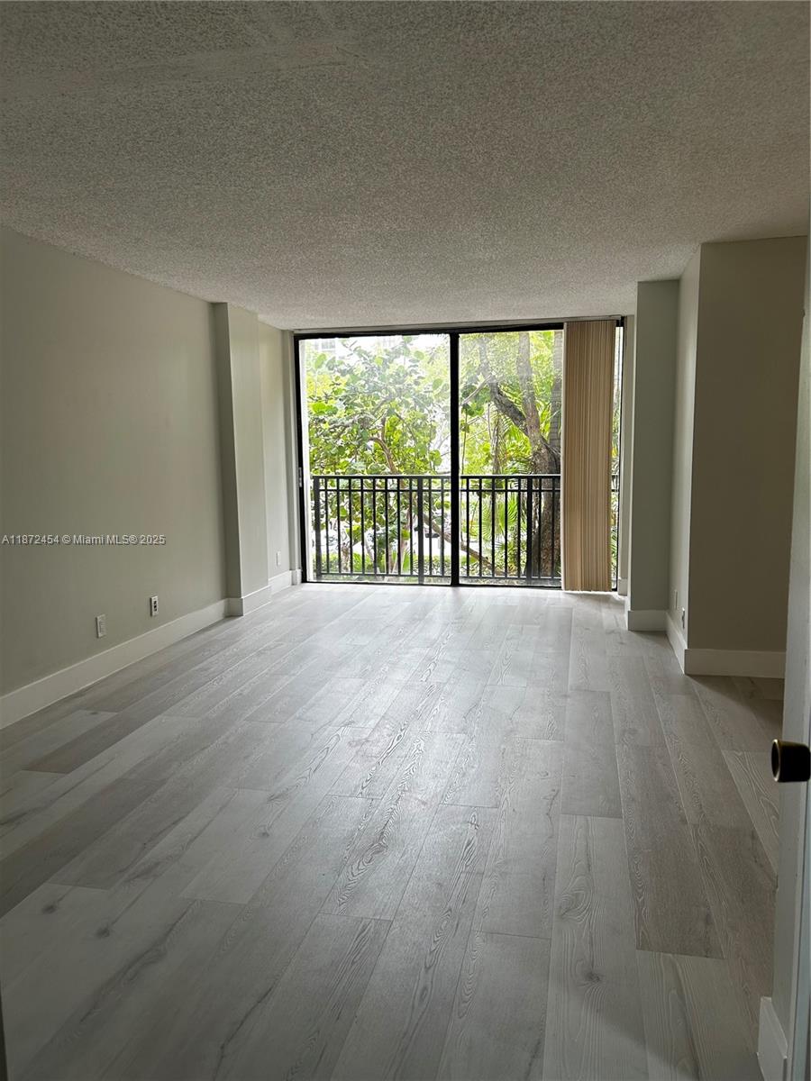 PLAZA OF AMERICAS CONDO P - Residential