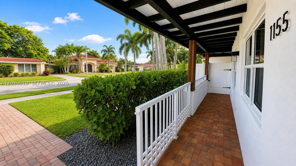 Photo of 1155 Hayes St, Hollywood, FL 33019 (MLS # A12039819)