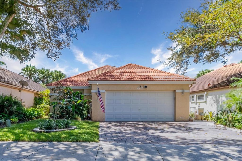 Photo of 2793 Oakleigh Ln, Davie, FL 33328 (MLS # A11878345)