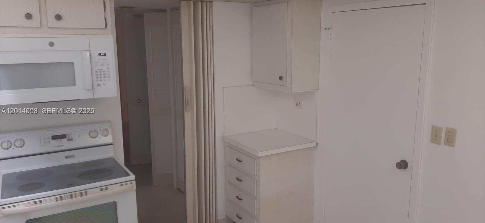 WINSTON TOWERS 200 - Residential Lease