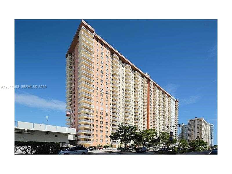 WINSTON TOWERS 200 - Residential Lease