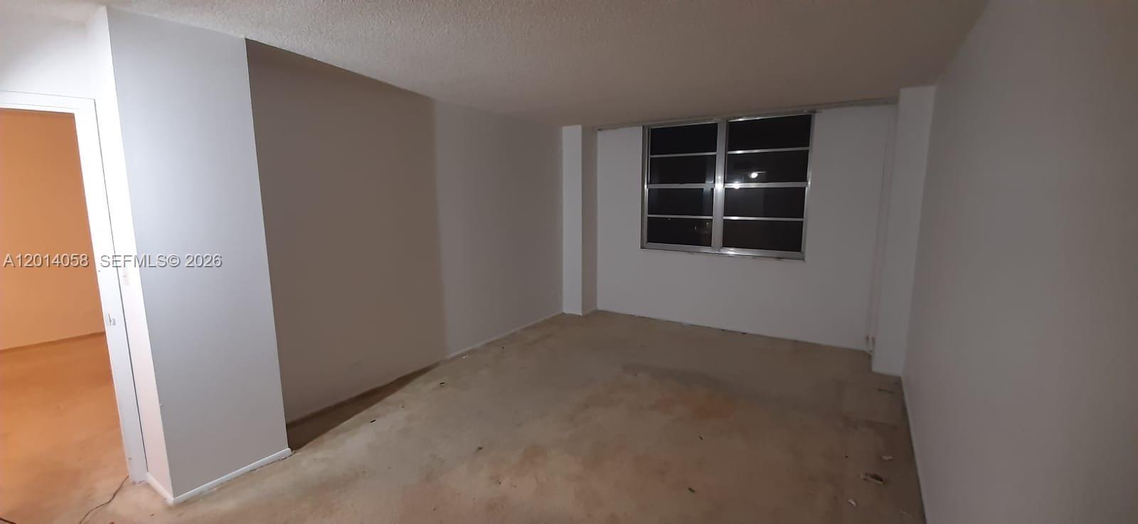 WINSTON TOWERS 200 - Residential Lease