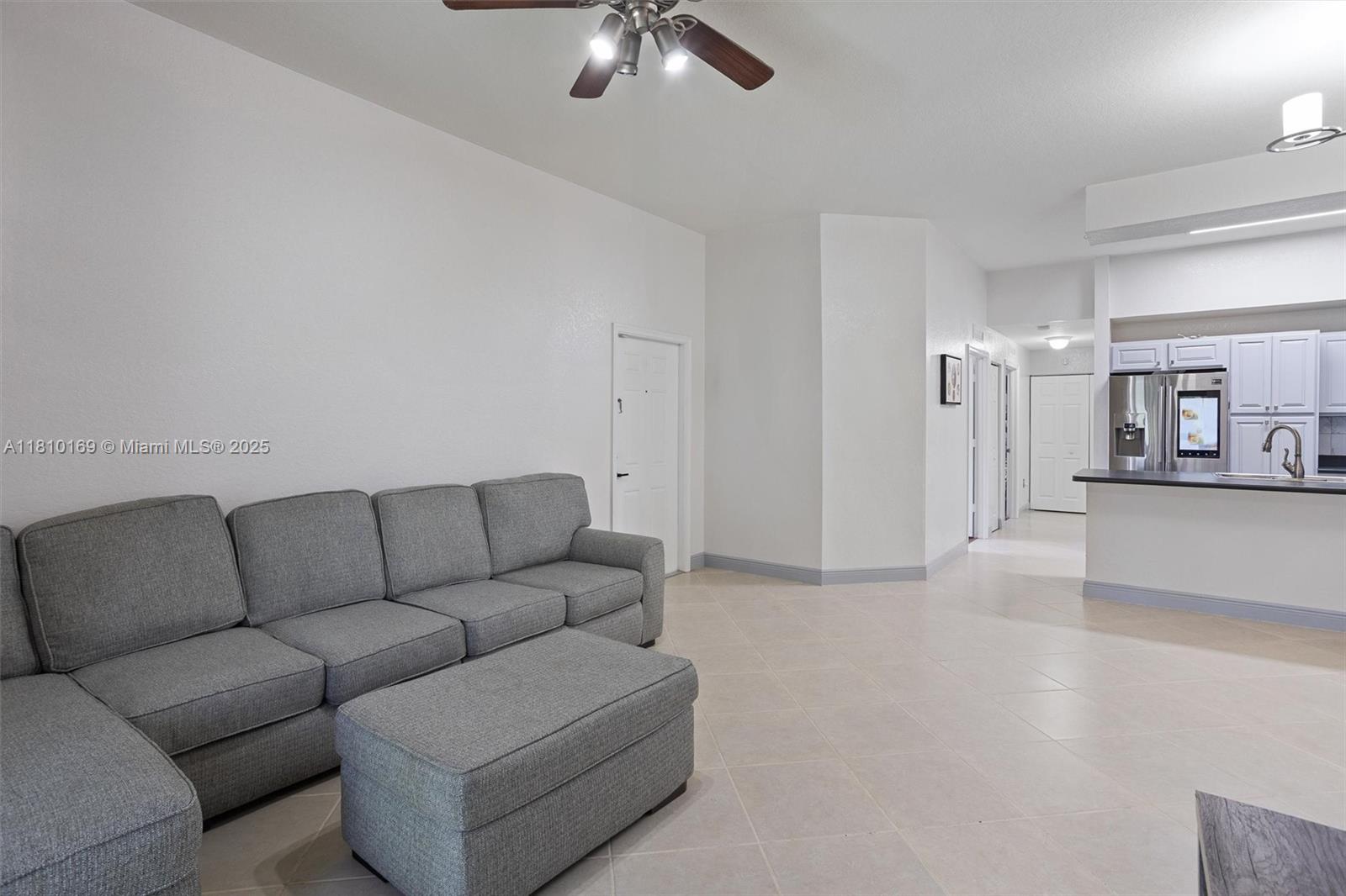 3340 Palomino Dr 214-2