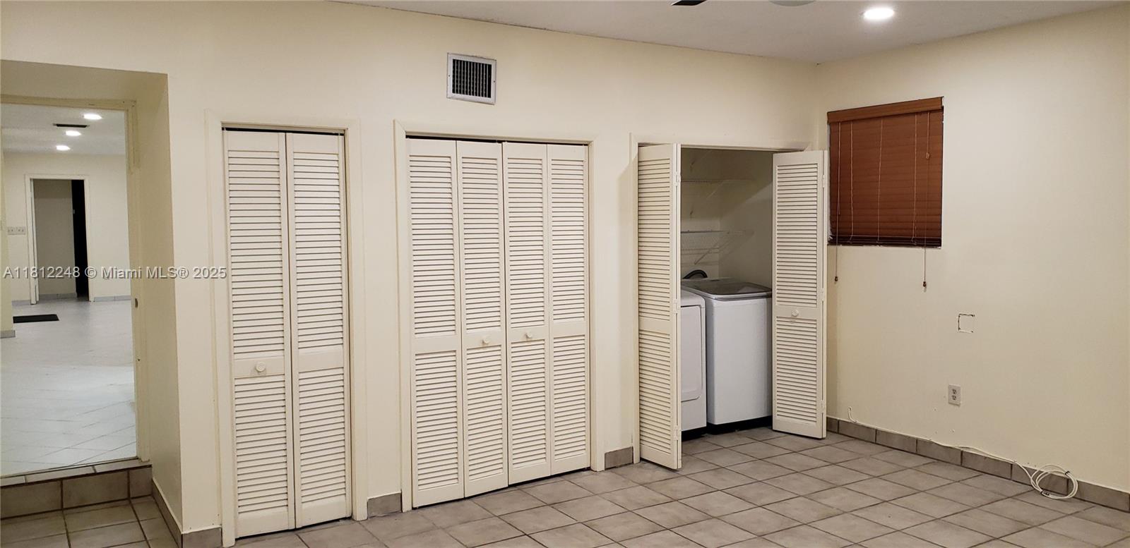 CORAL GABLES GRANADA SEC - Residential