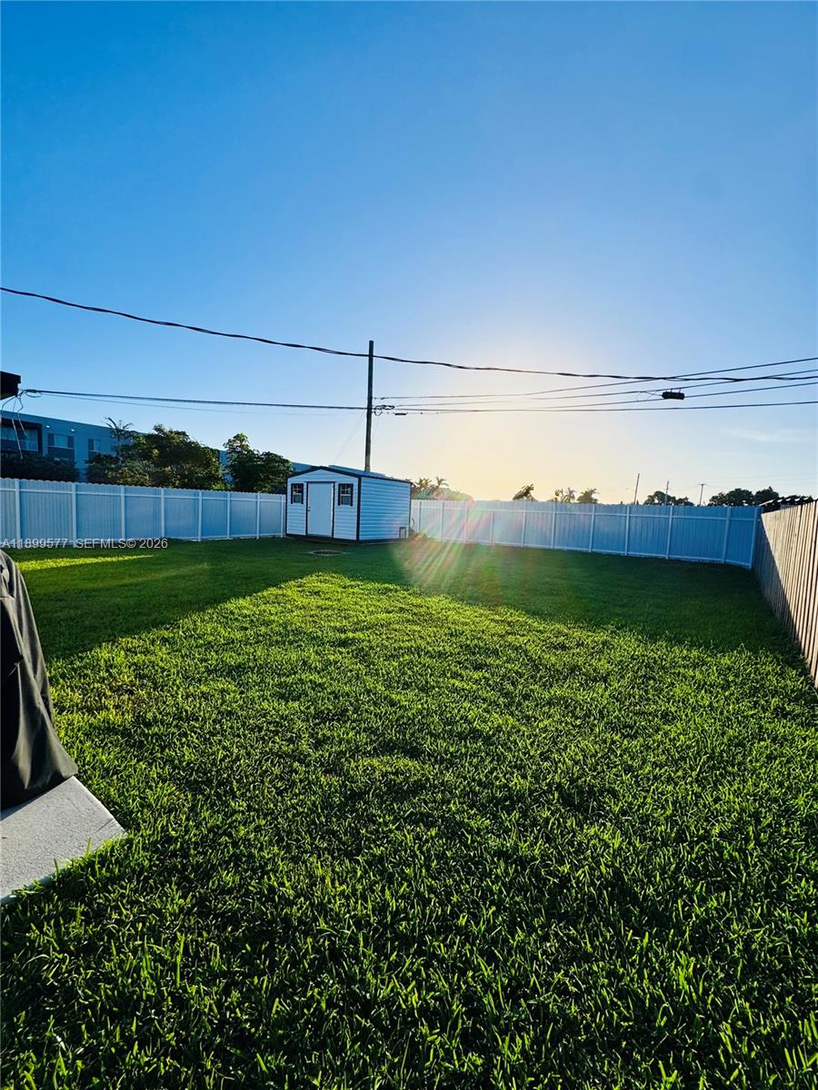 G W MOODYS SUB - Residential Income