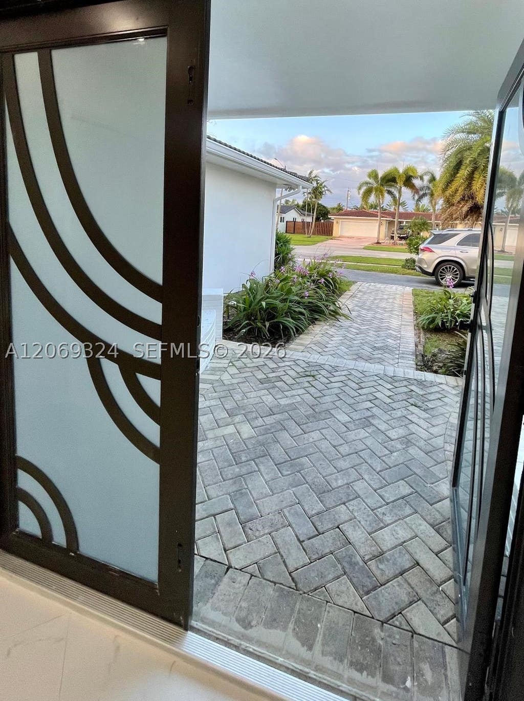 Photo of 4910 Jefferson St, Hollywood, FL 33021 (MLS # A12069324)