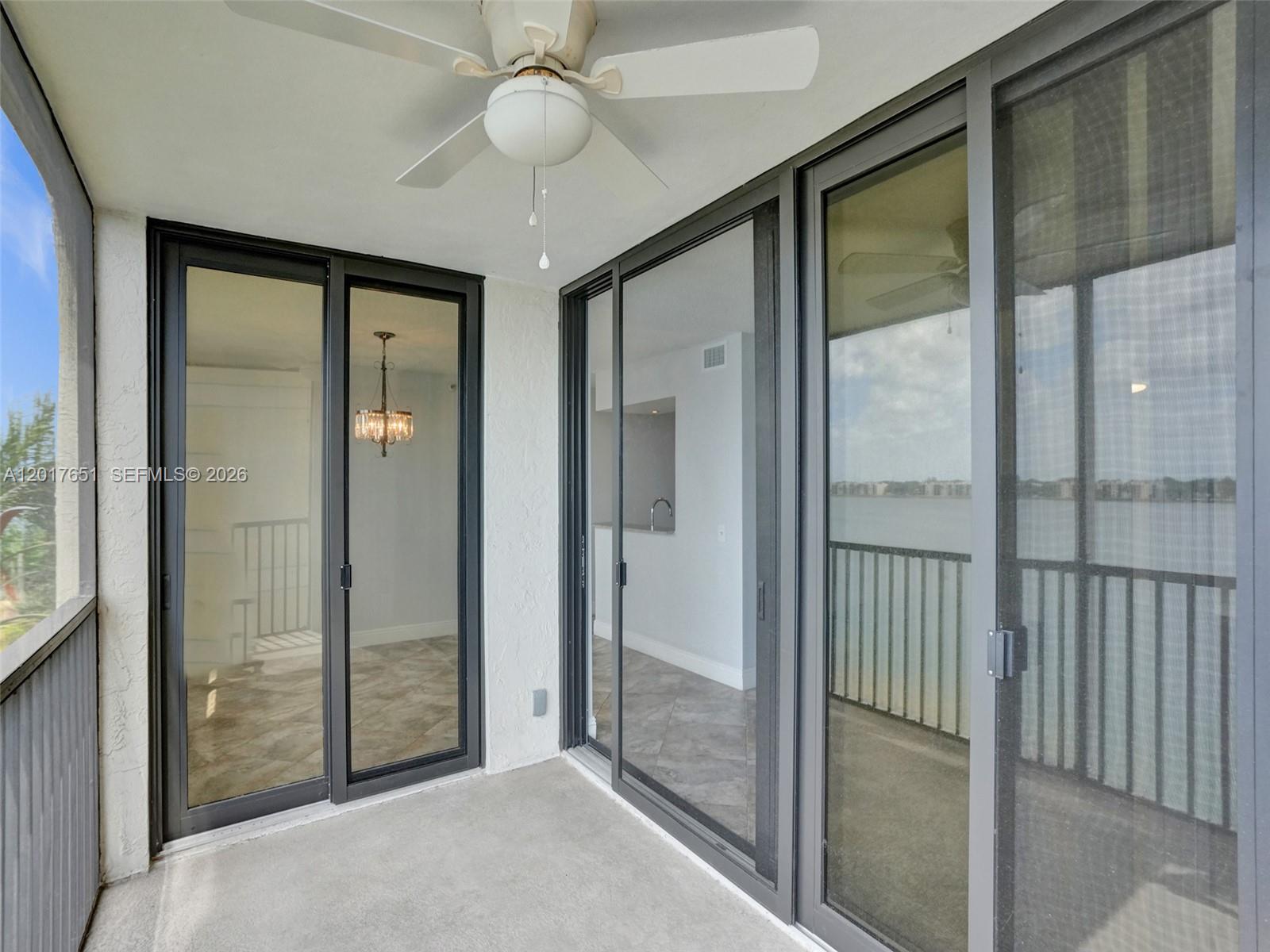 LAKE EMERALD CONDOMINIUM - Residential