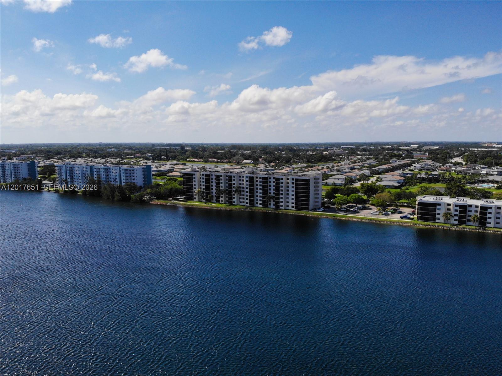 LAKE EMERALD CONDOMINIUM - Residential