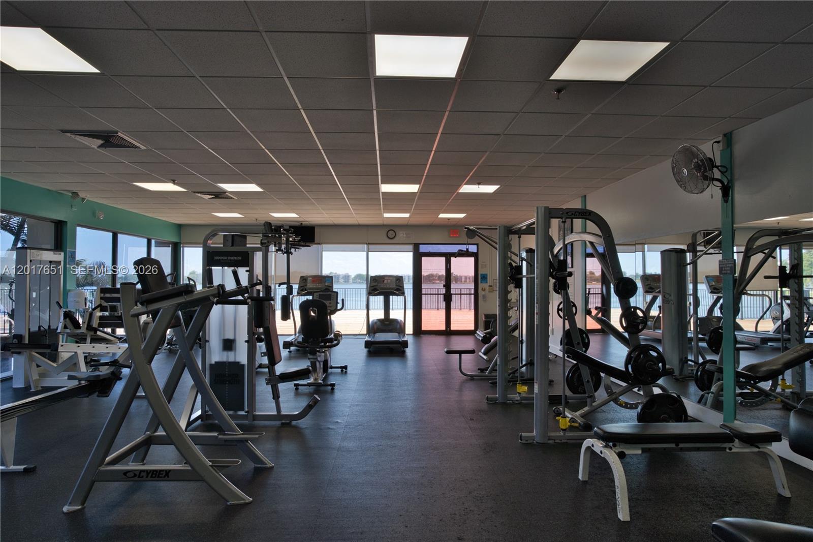 LAKE EMERALD CONDOMINIUM - Residential