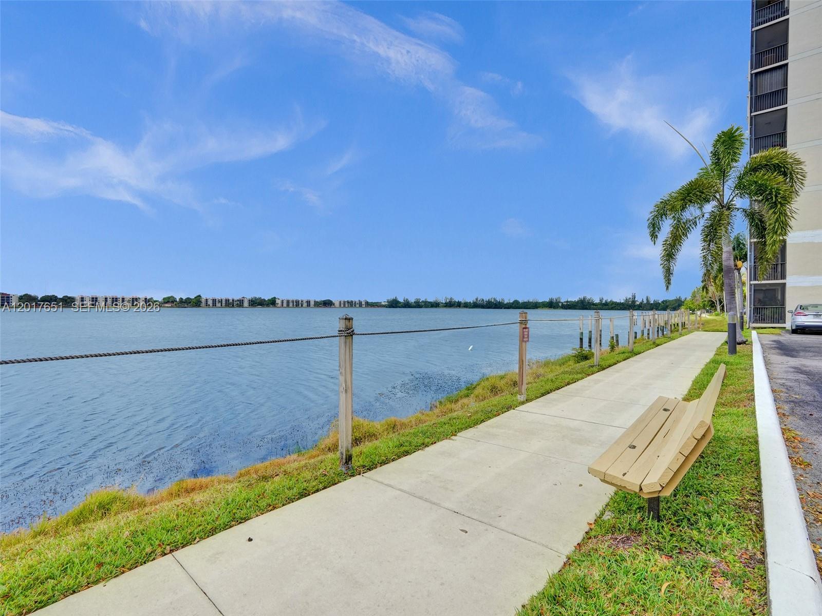 LAKE EMERALD CONDOMINIUM - Residential