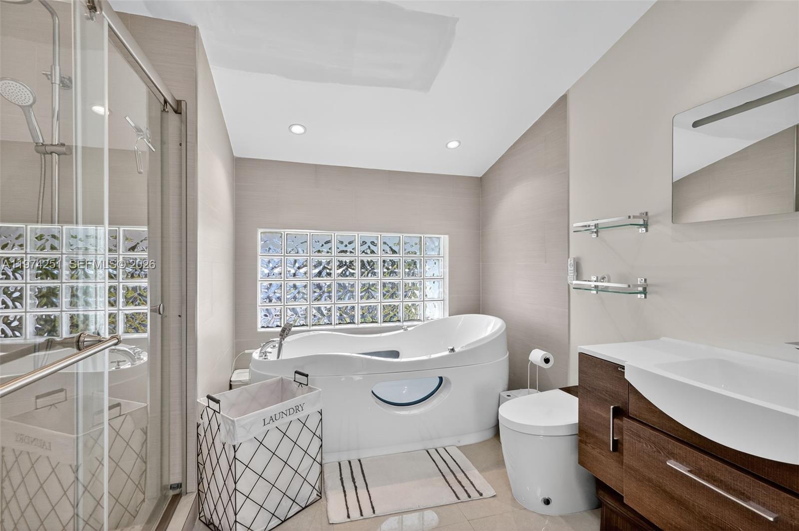 SAN SIMEON HOMES - Residential