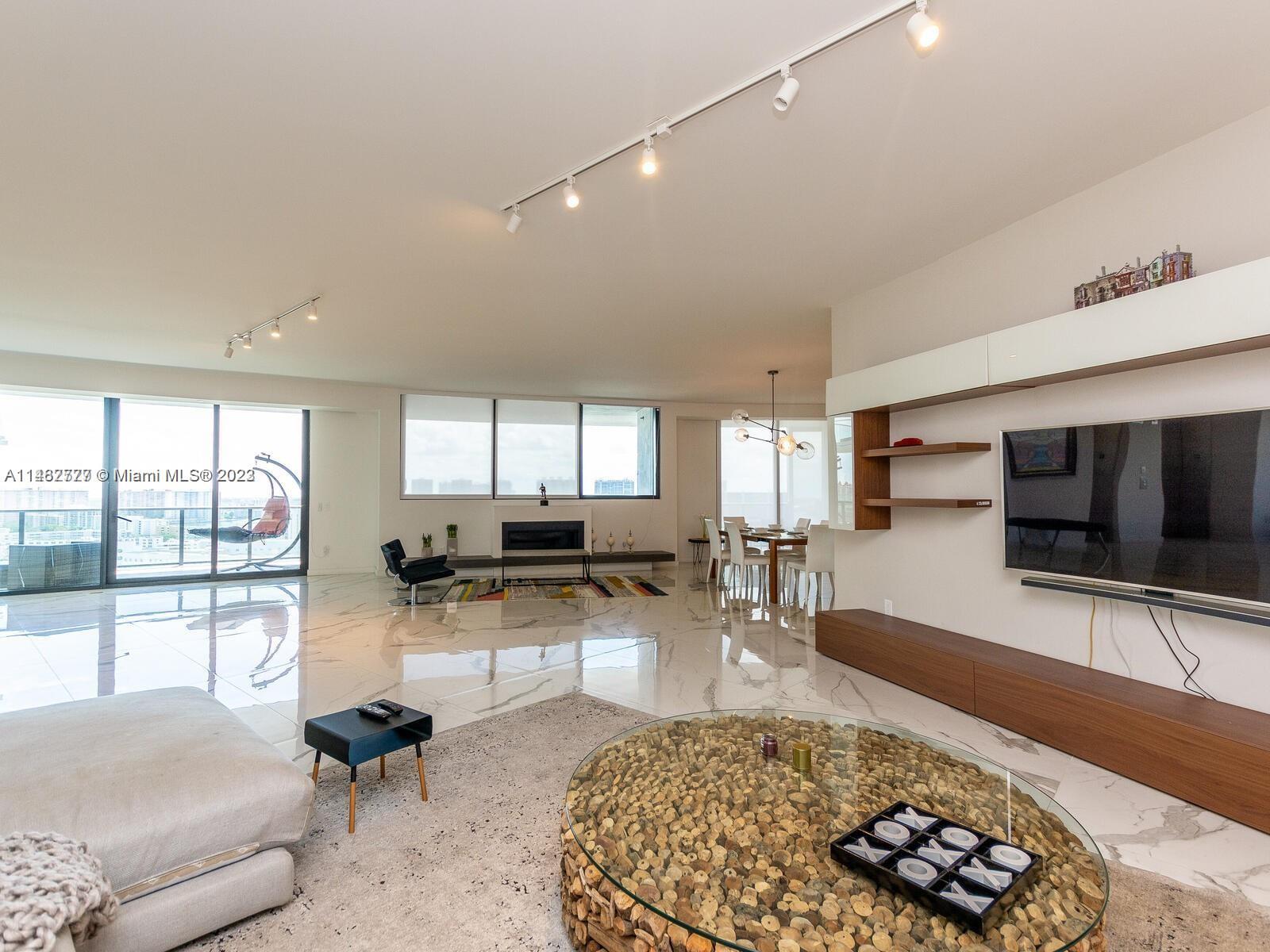 18555 COLLINS AVENUE COND - Residential