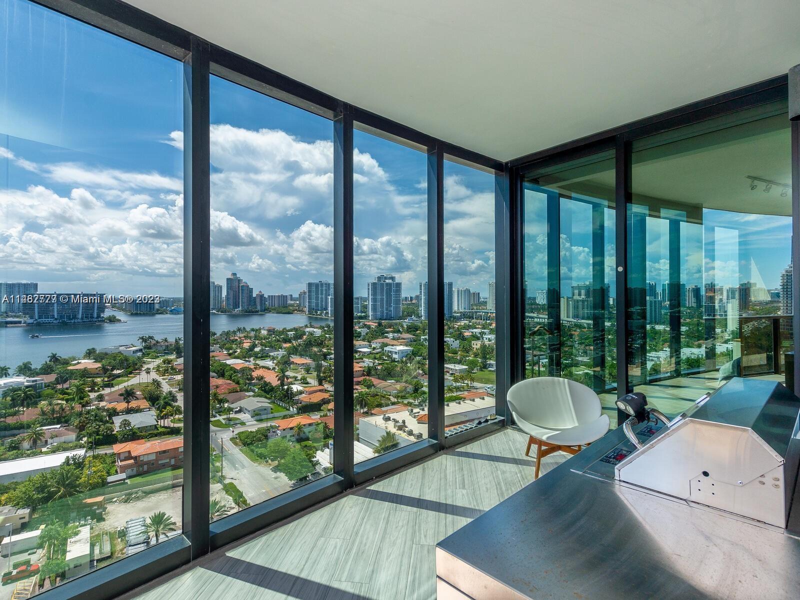 18555 COLLINS AVENUE COND - Residential