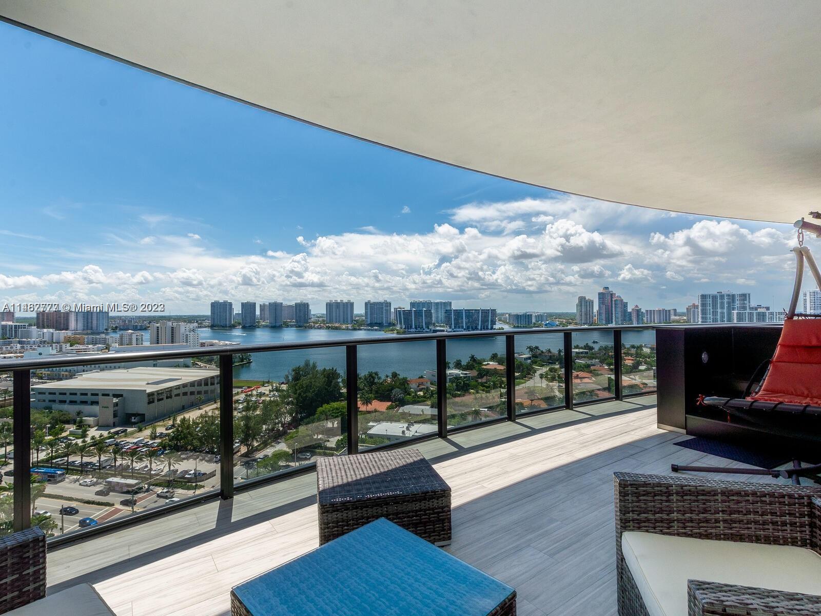 18555 COLLINS AVENUE COND - Residential