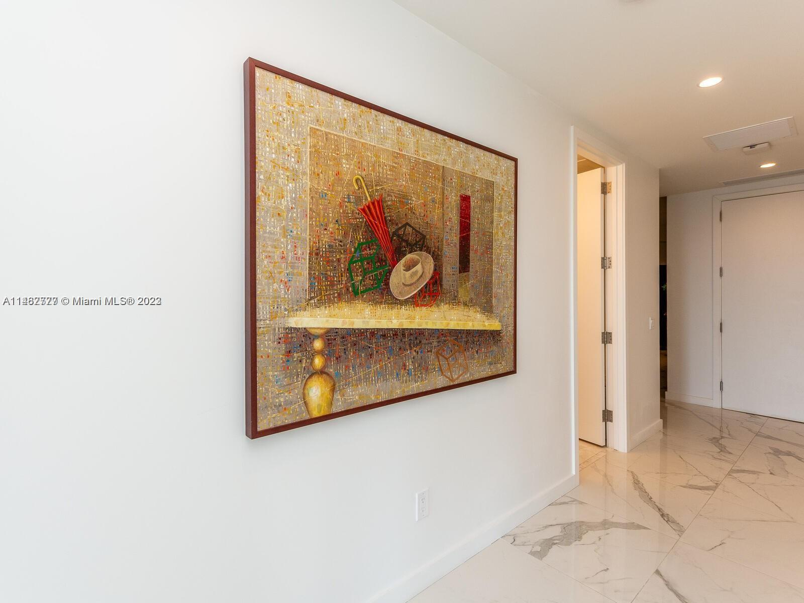 18555 COLLINS AVENUE COND - Residential